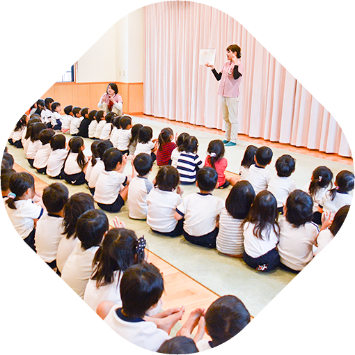 天井の高いホール